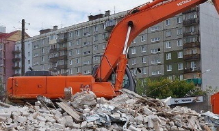 Вывоз строительного мусора с участка в Елизово недорого от 1548 руб. | 2Землекопа-Лзв